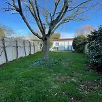 Maison Familiale A Gilles Croix - Animaux Admis - Fr-1-426-603 Feriehus