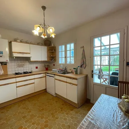 Maison Familiale A Gilles Croix - Animaux Admis - Fr-1-426-603 *