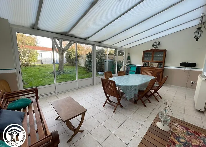 Maison Familiale A Gilles Croix - Animaux Admis - Fr-1-426-603 Hébergement de vacances *